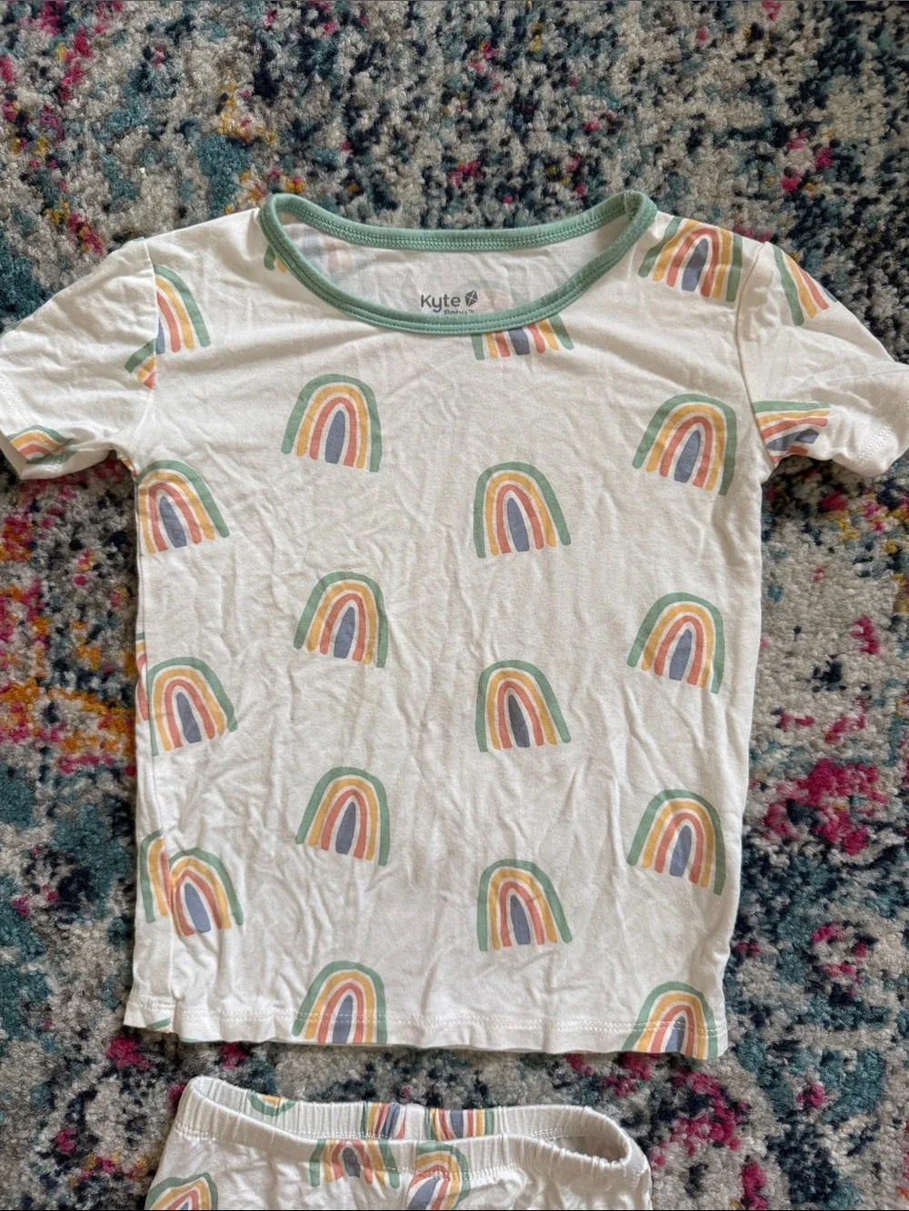 Kyte Baby Multicolor Rainbow Short Sleeve and Shorts Pajamas